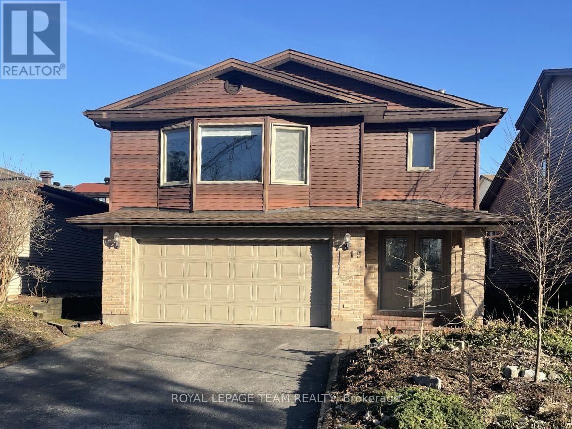19 HACKETT STREET, Ottawa, Ontario