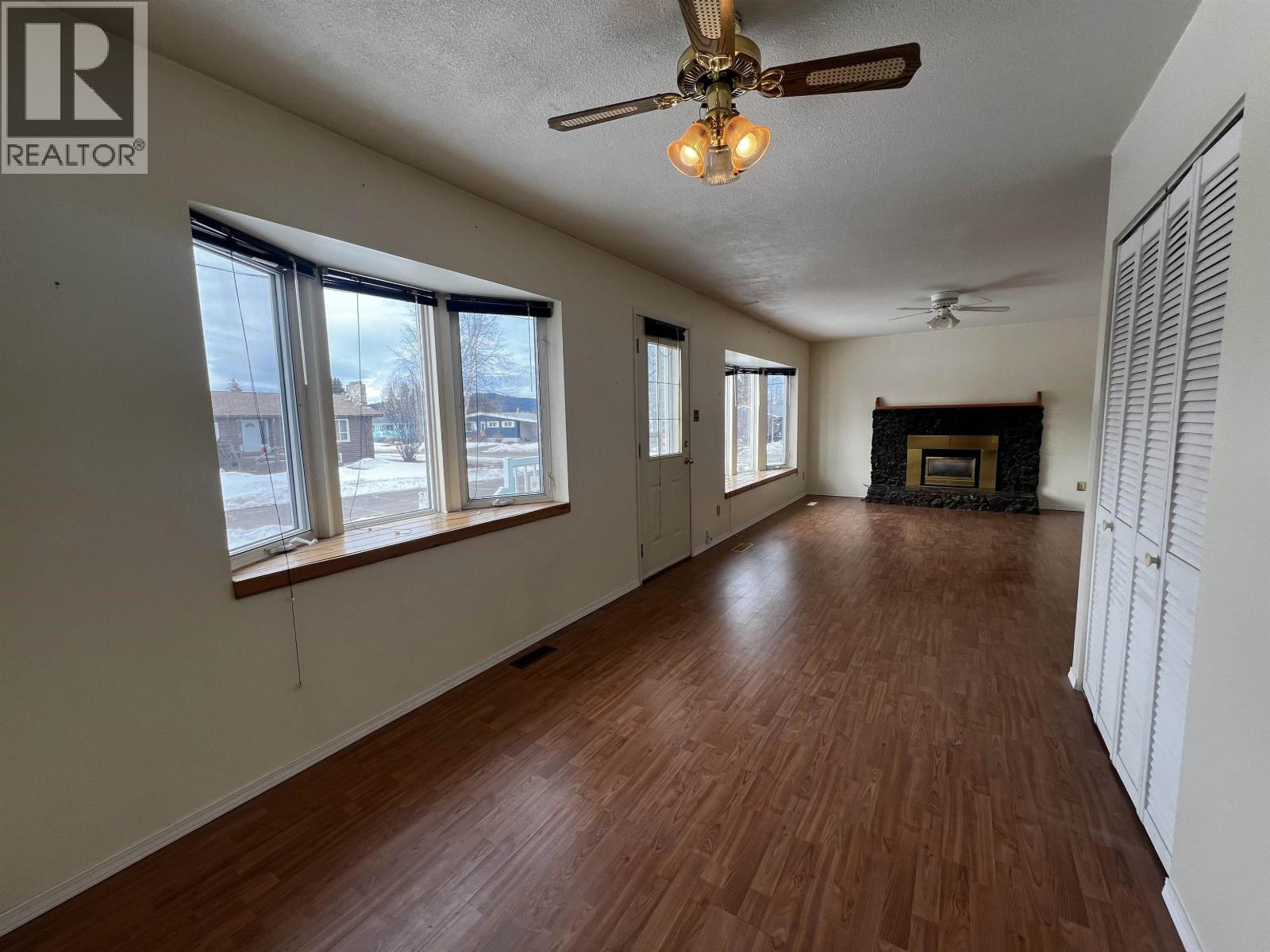 430 Endako Place, Fraser Lake, British Columbia  V0J 1S0 - Photo 9 - R3097249