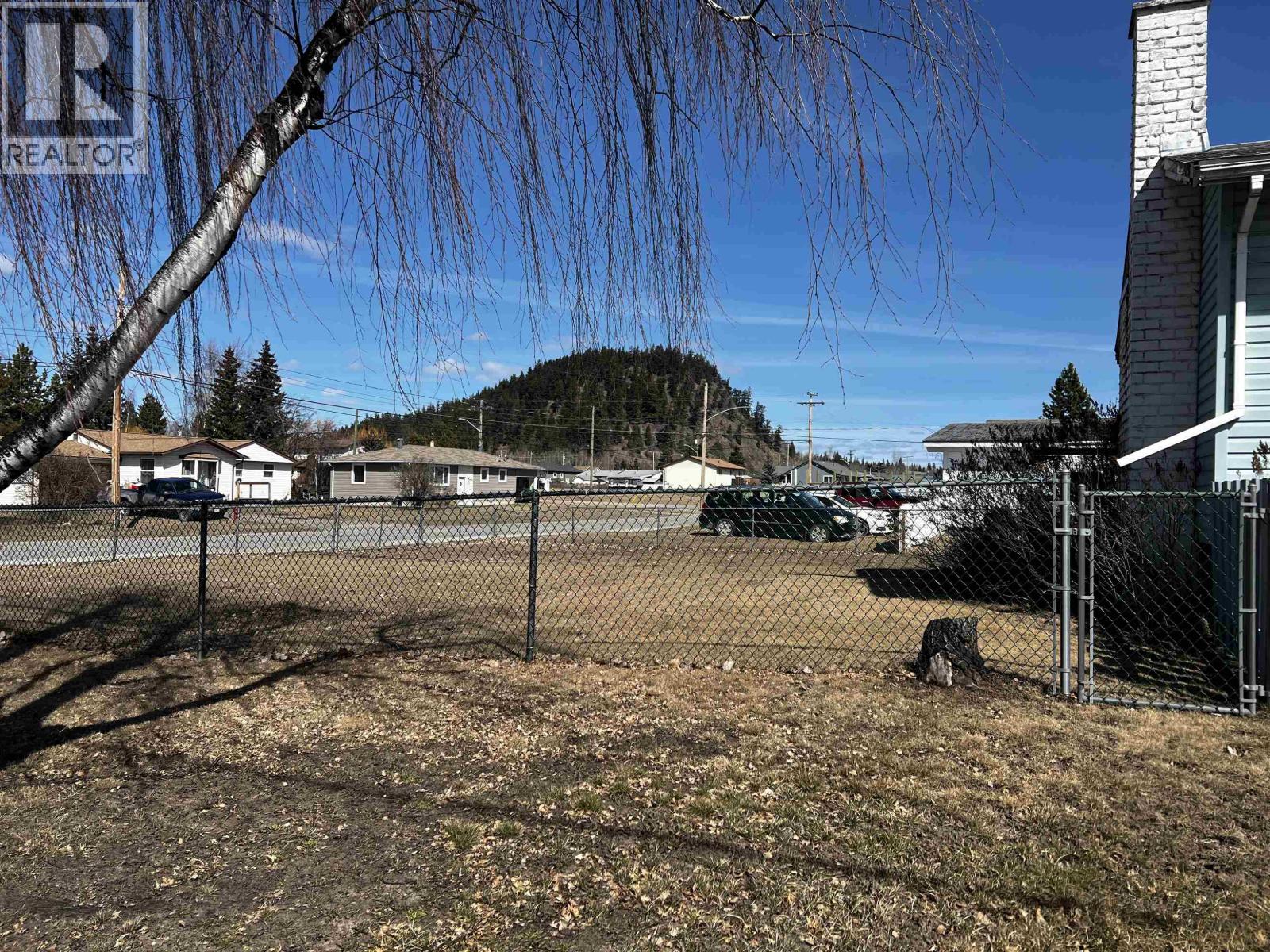 430 Endako Place, Fraser Lake, British Columbia  V0J 1S0 - Photo 5 - R3097249