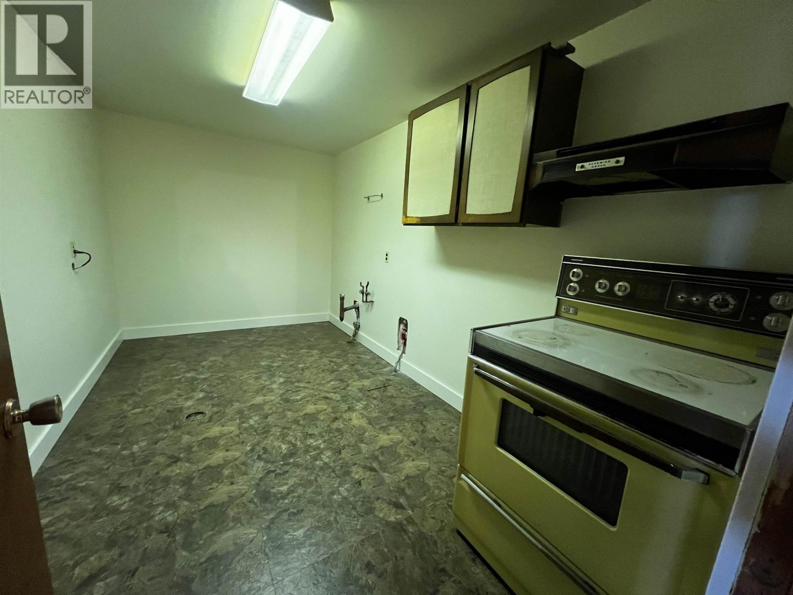 430 Endako Place, Fraser Lake, British Columbia  V0J 1S0 - Photo 19 - R3097249