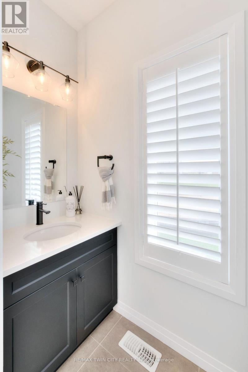 154 Dempsey Drive, Stratford, Ontario  N5A 0R5 - Photo 7 - X13015130