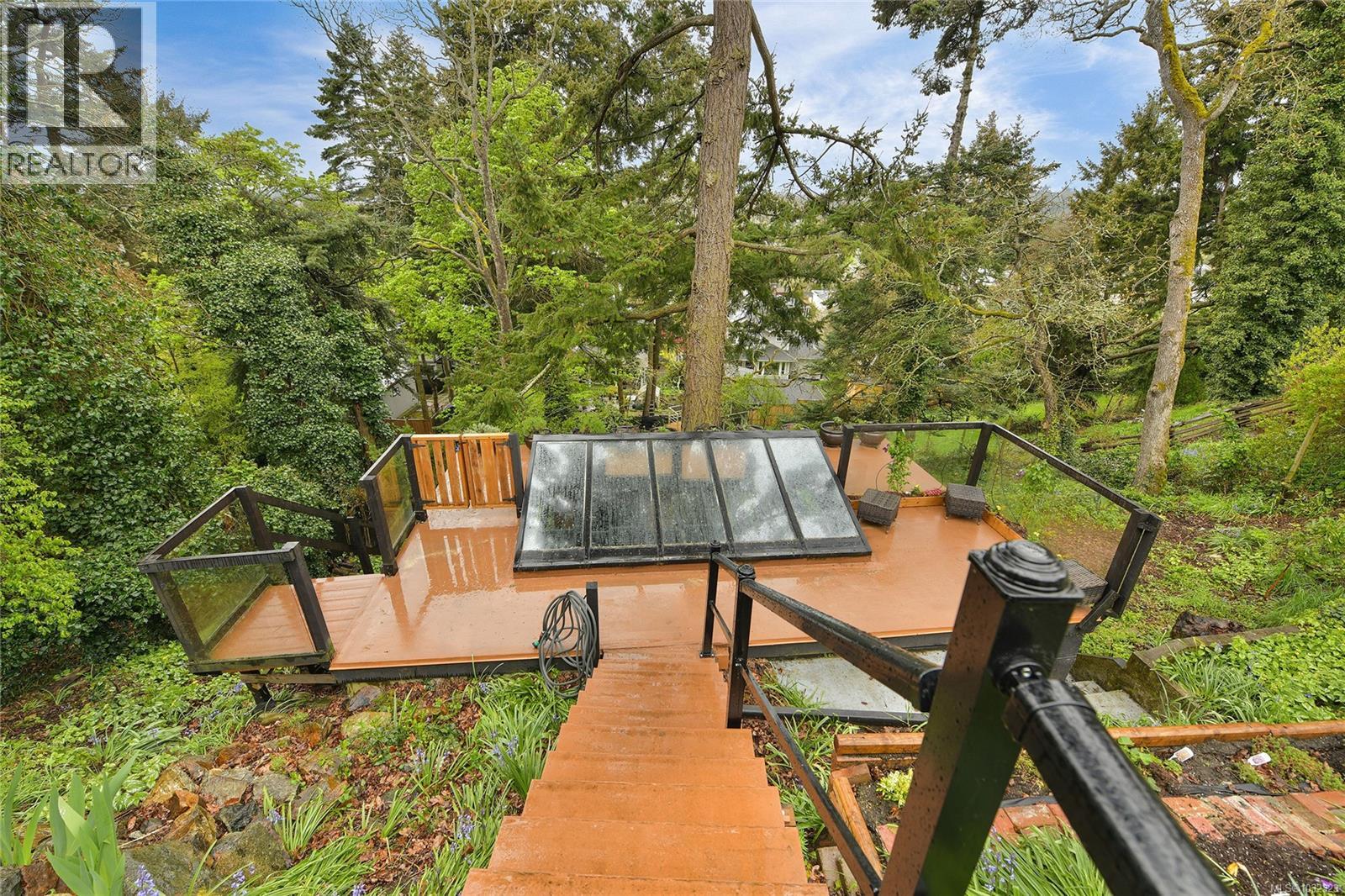 3528 Richmond Rd, Saanich, British Columbia  V8P 4P8 - Photo 63 - 1032323