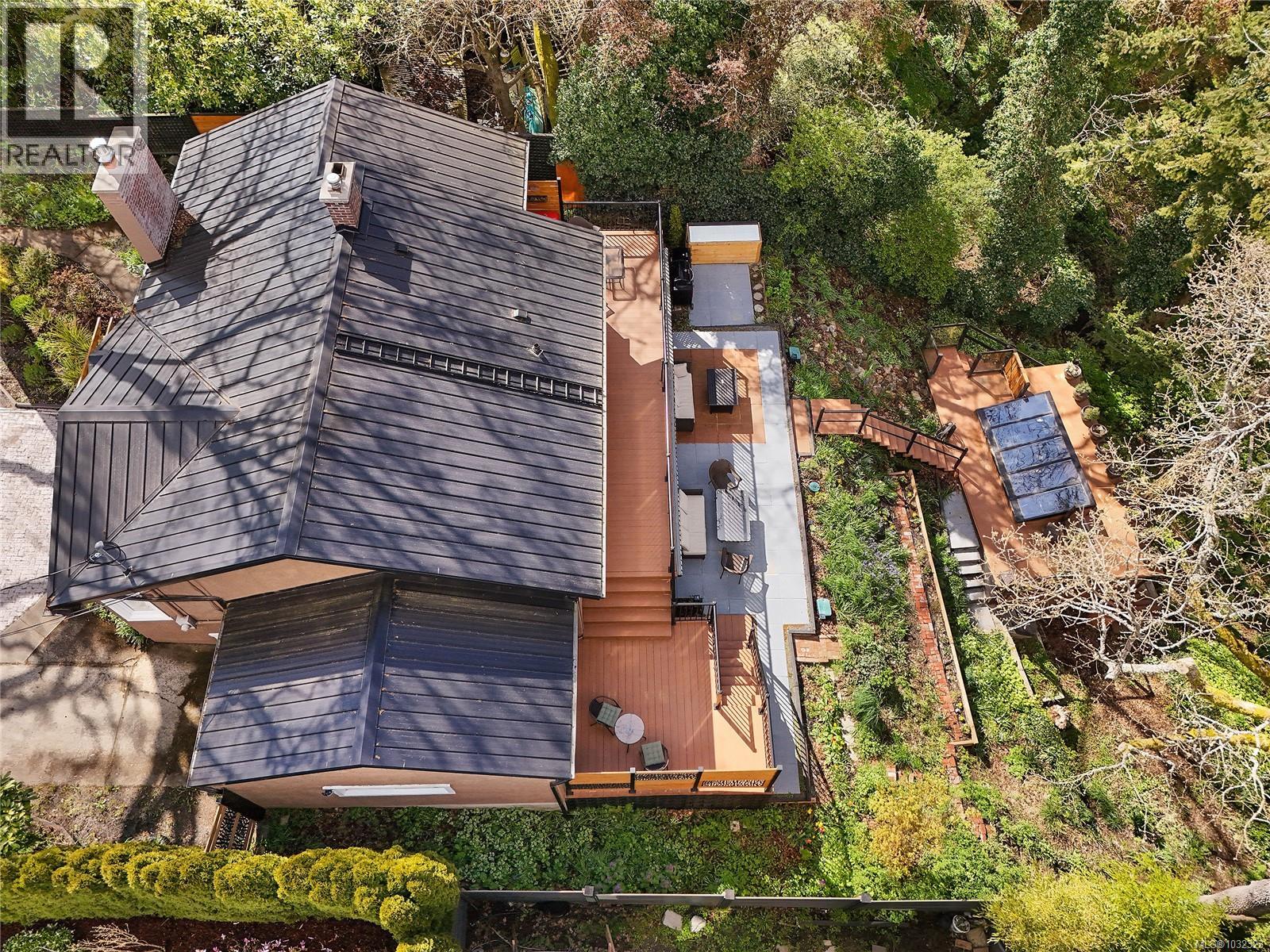 3528 Richmond Rd, Saanich, British Columbia  V8P 4P8 - Photo 77 - 1032323