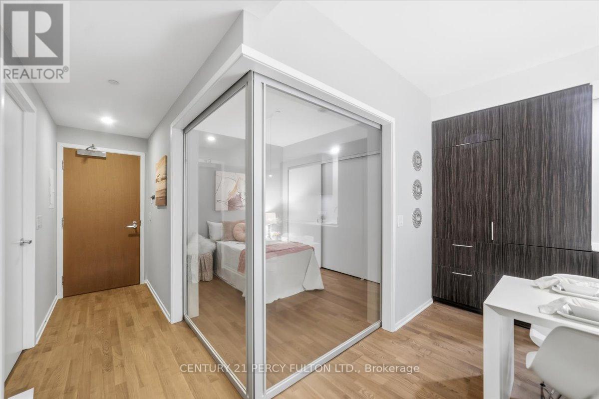 313 - 1 Bloor Street E, Toronto, Ontario  M4W 0A8 - Photo 5 - C13011210