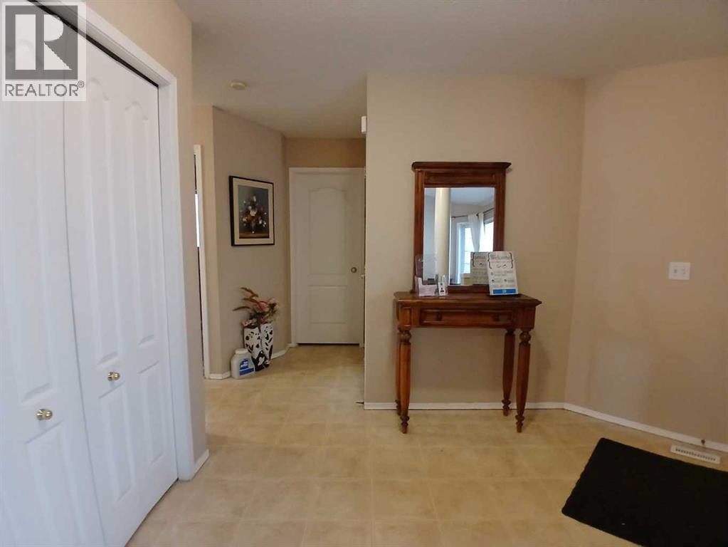 141 Arbour Stone Close Nw, Calgary, Alberta  T3G 4T2 - Photo 4 - A2300556