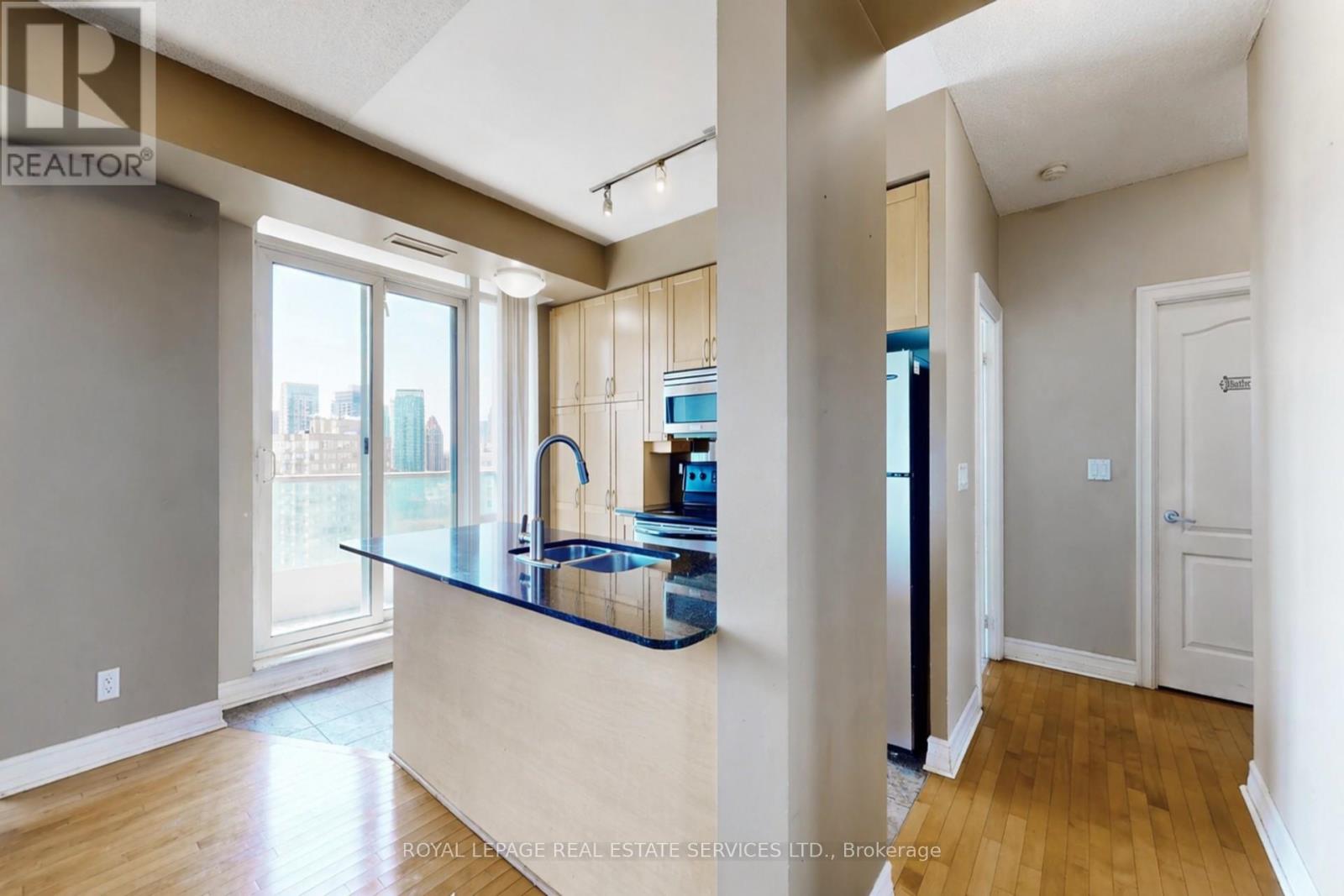 2505 - 1 Elm Drive W, Mississauga, Ontario  L5B 3C2 - Photo 13 - W12978494