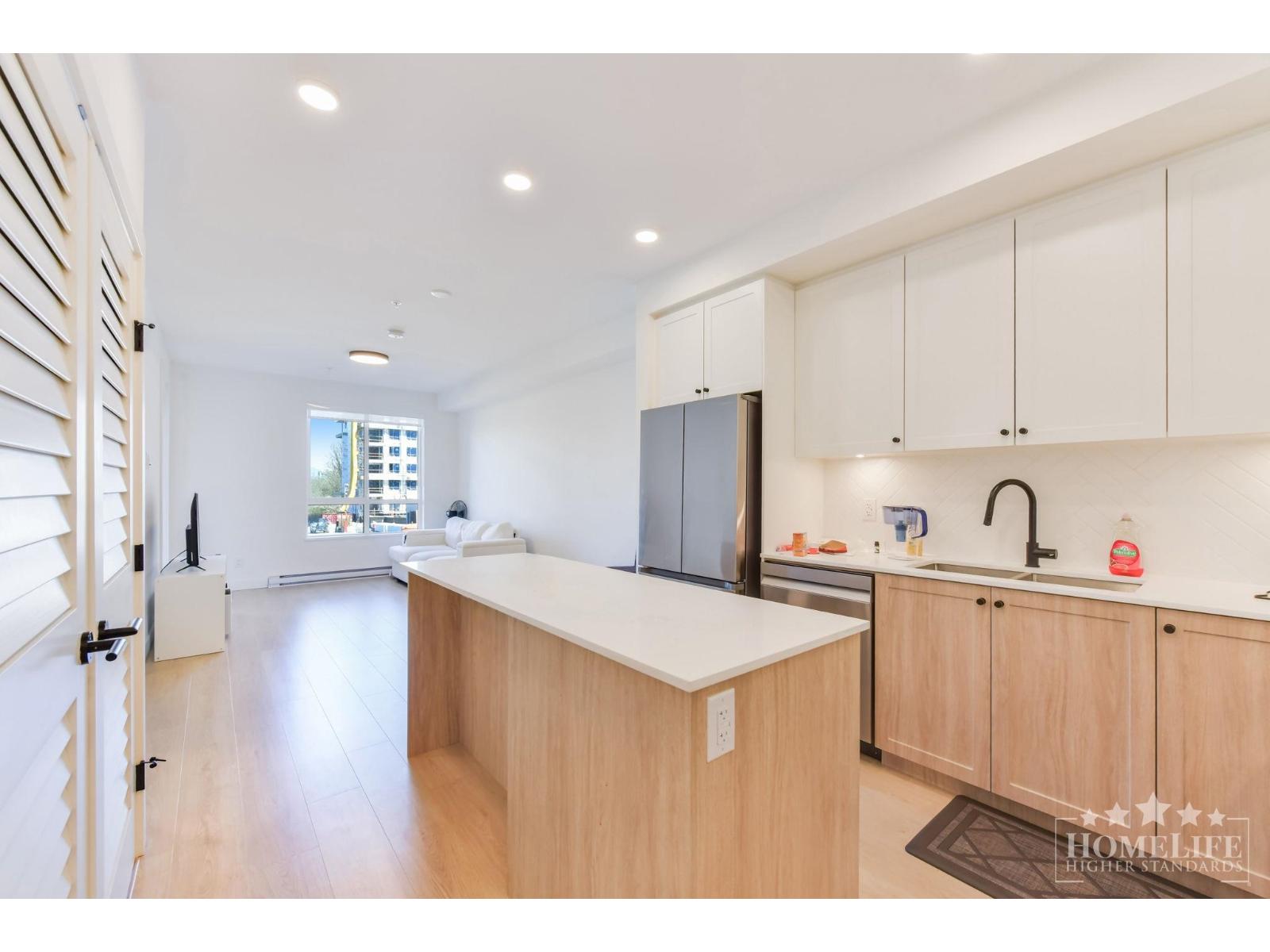 106 19953 76 Avenue, Langley, British Columbia  V2Y 3Y1 - Photo 4 - R3113033