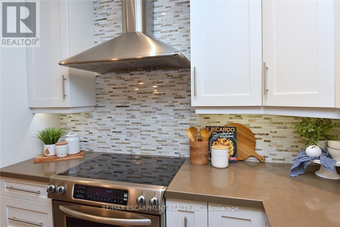 626 Vanderburgh Drive, Burlington, Ontario  L7T 3W6 - Photo 14 - W13014266