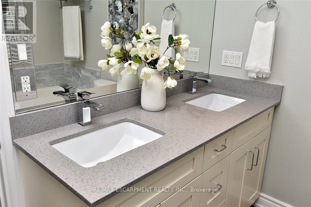 626 Vanderburgh Drive, Burlington, Ontario  L7T 3W6 - Photo 27 - W13014266