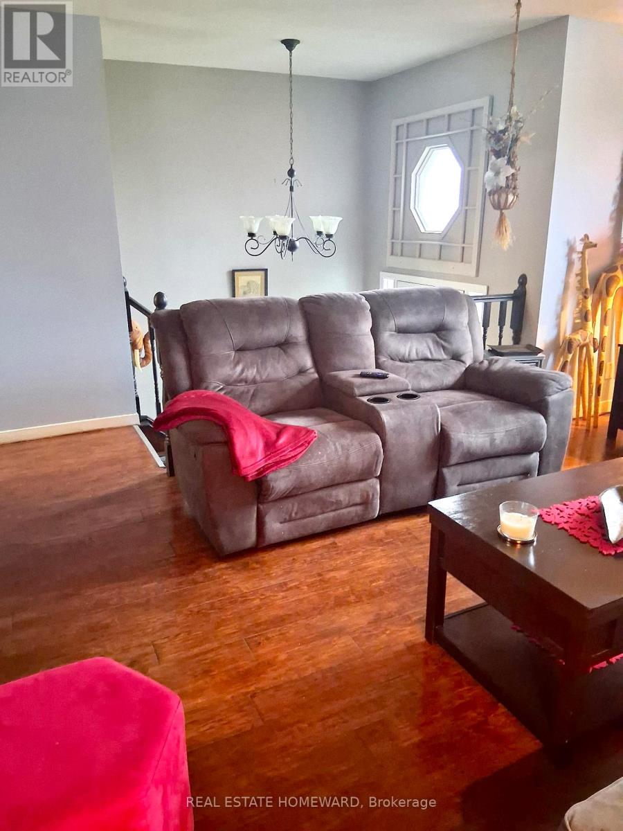 35 Bleeker Avenue, Quinte West, Ontario  K8V 5Y2 - Photo 5 - X12731268