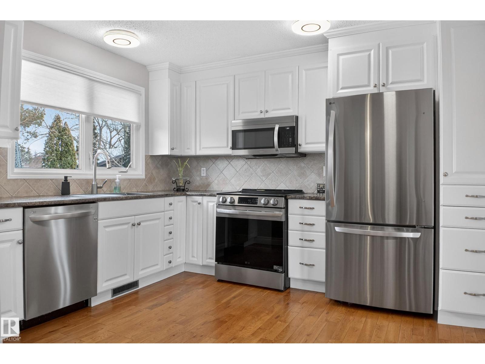 104 Grandin Dr, Morinville, Alberta  T8R 1H5 - Photo 14 - E4482515