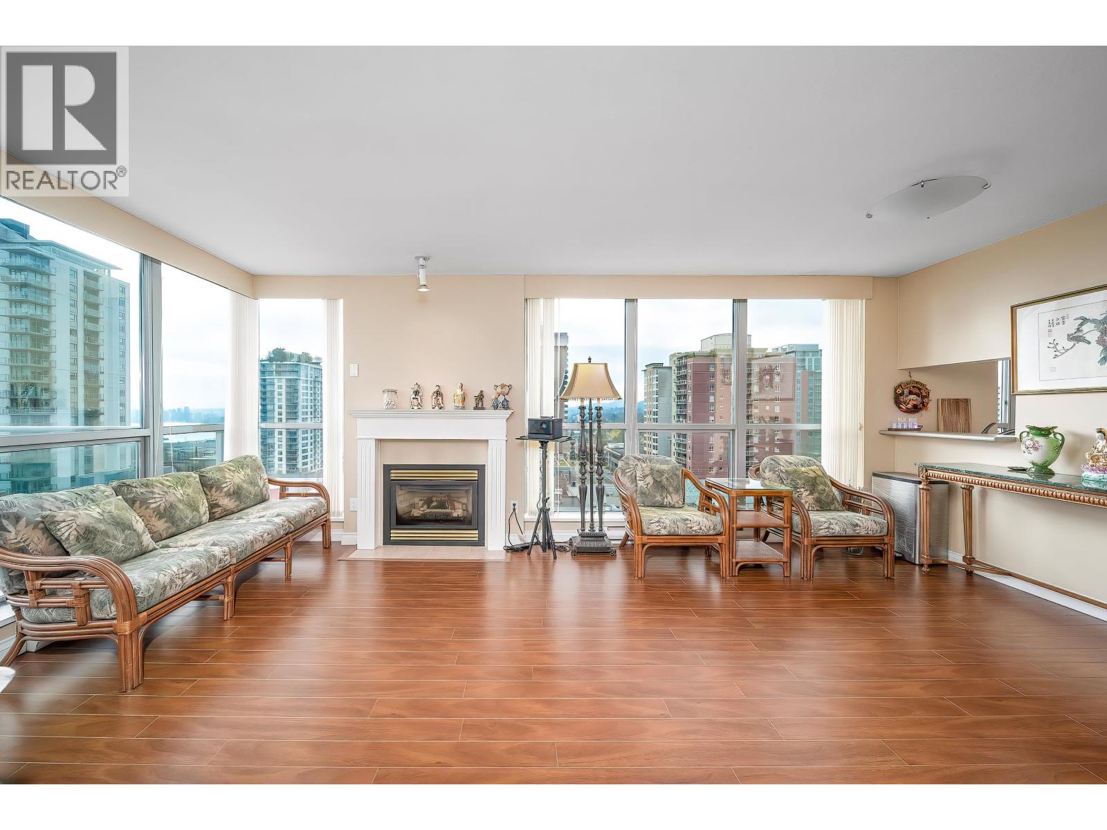 906 108 14th Street, Vancouver, British Columbia  V7L 2N3 - Photo 6 - R3112889