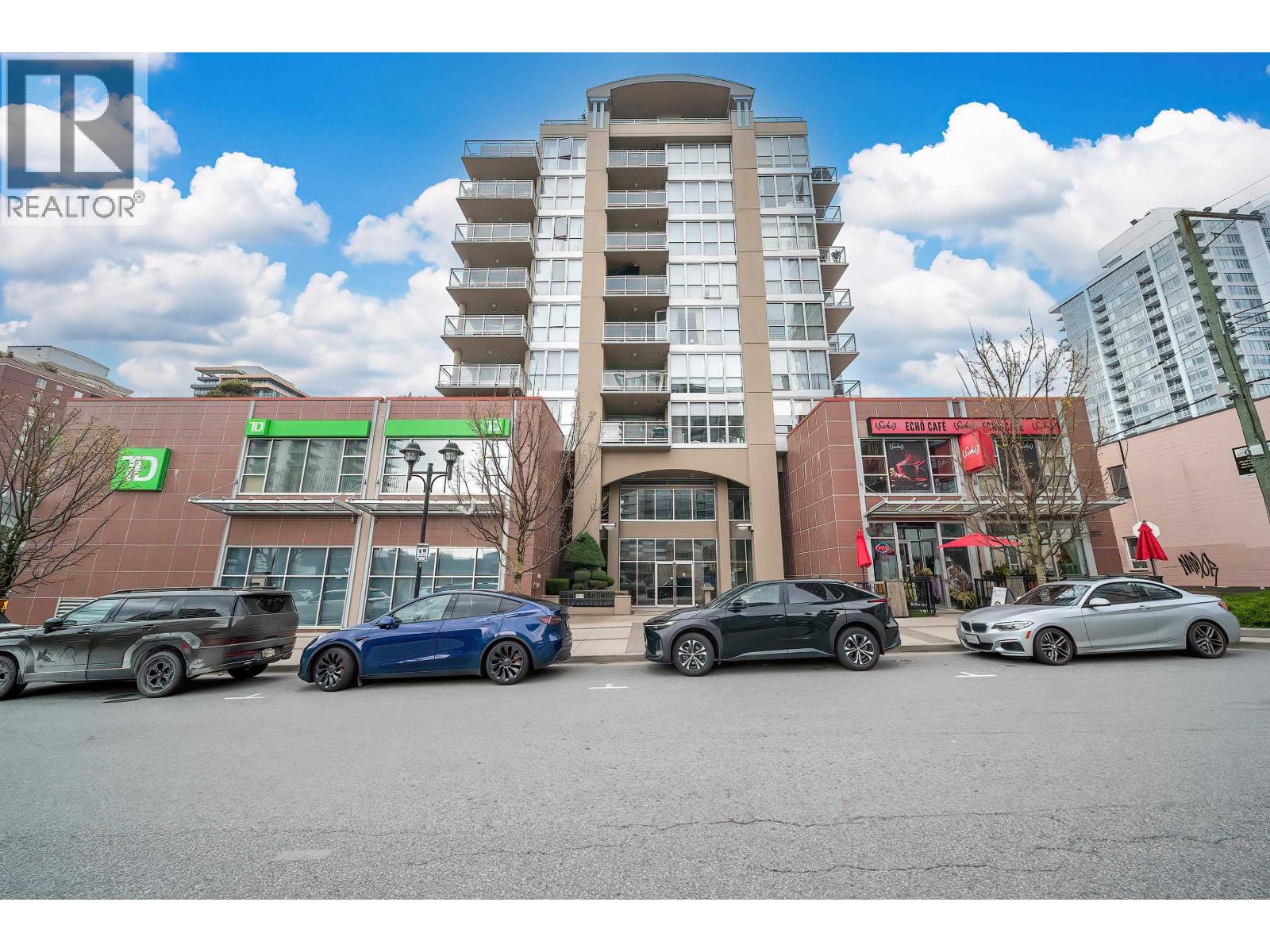 906 108 14th Street, Vancouver, British Columbia  V7L 2N3 - Photo 2 - R3112889