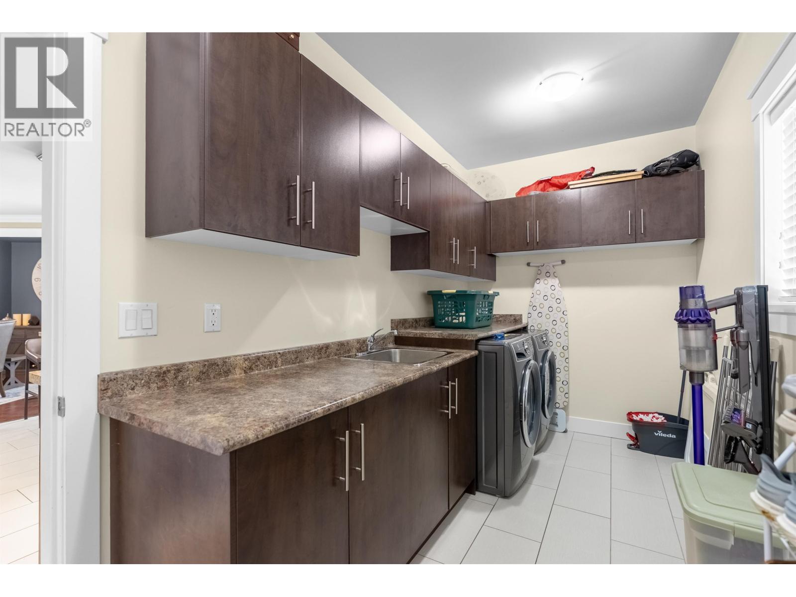 3382 Edwin Court, Coquitlam, British Columbia  V3E 0C5 - Photo 12 - R3112673