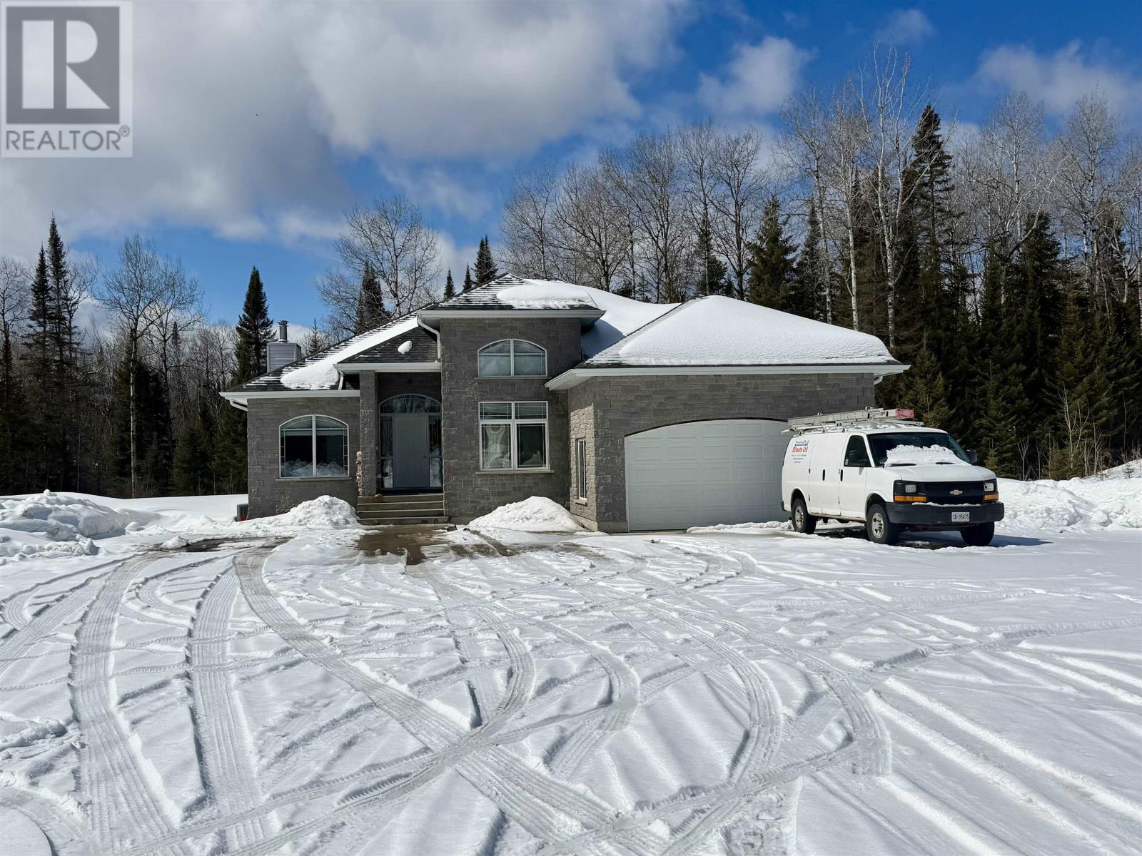 3095 Alice Ave, Thunder Bay, Ontario  P7G 1X4 - Photo 3 - TB2600685