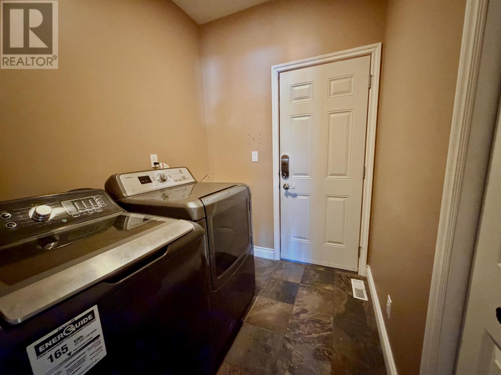 3095 Alice Ave, Thunder Bay, Ontario  P7G 1X4 - Photo 36 - TB2600685