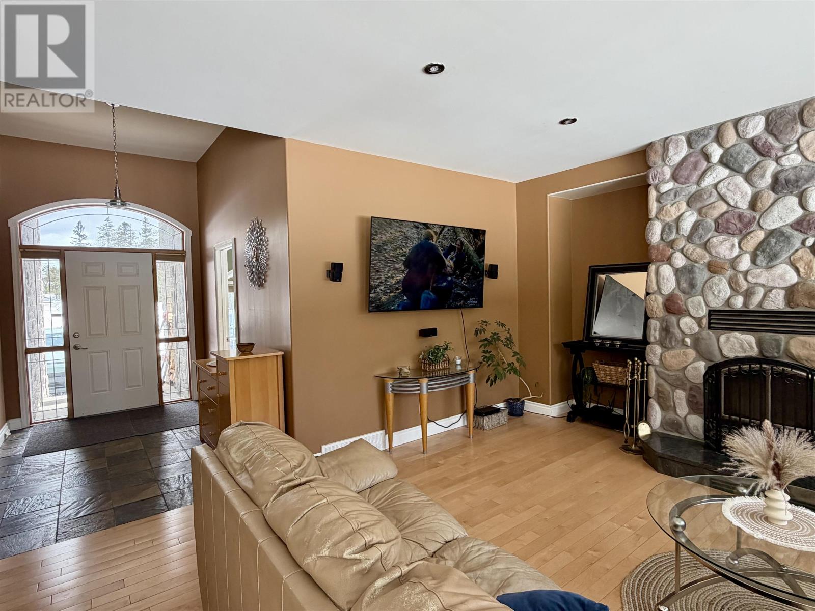 3095 Alice Ave, Thunder Bay, Ontario  P7G 1X4 - Photo 7 - TB2600685