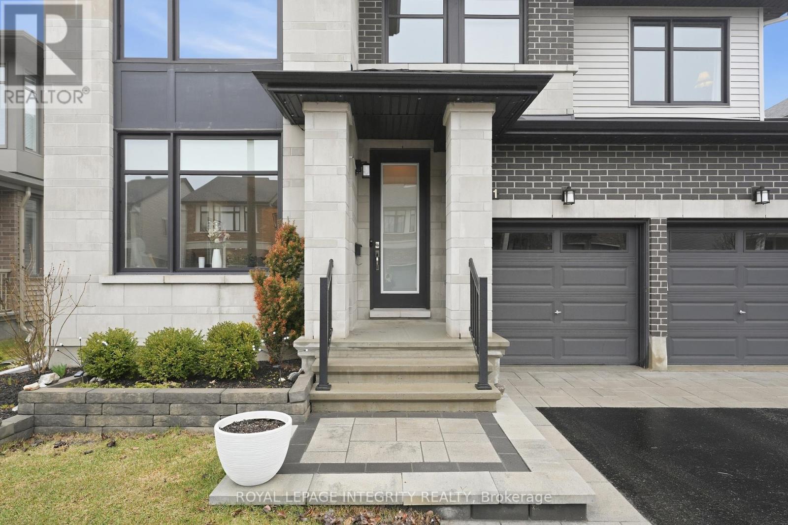 211 Cooks Mill Crescent, Ottawa, Ontario  K1V 2N1 - Photo 3 - X13015142