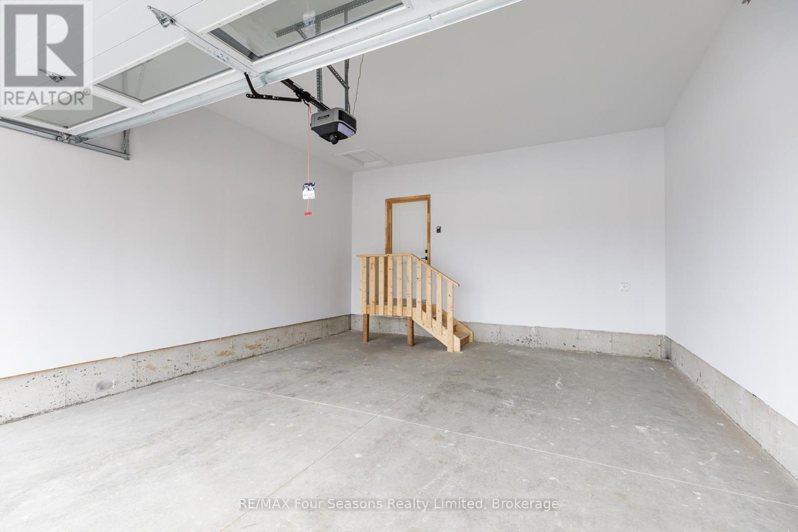 1 Boynton Court, Blue Mountains, Ontario  N0H 2P0 - Photo 39 - X12994508