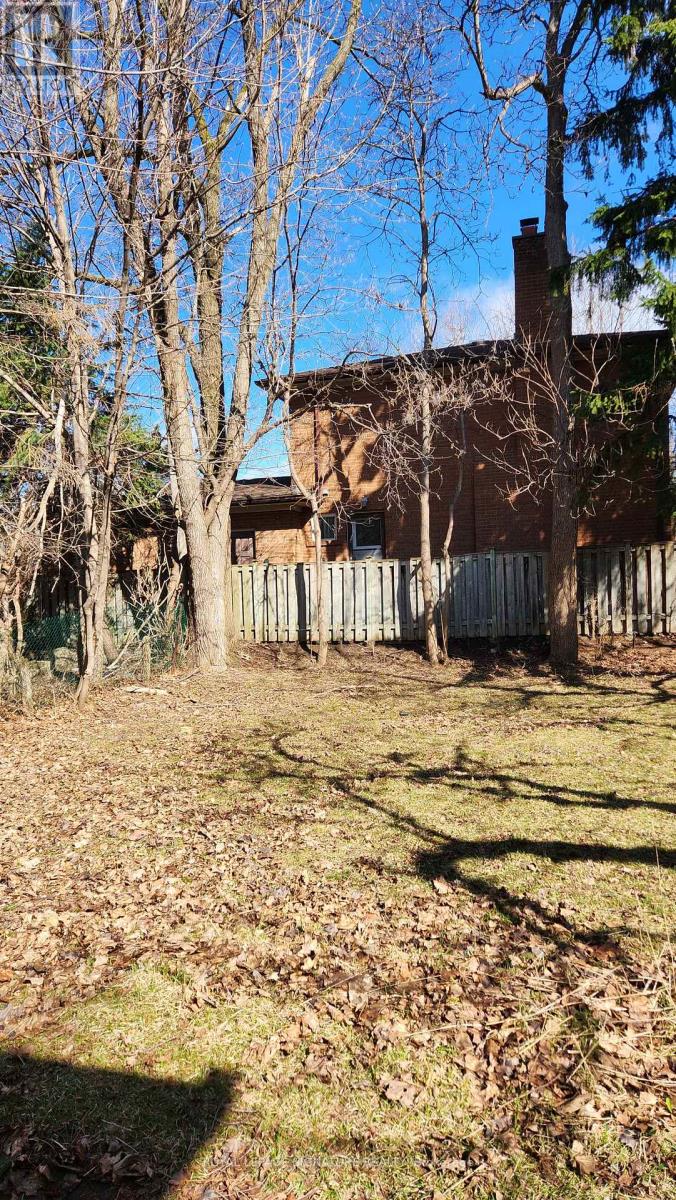 126 Olive Avenue, Toronto, Ontario  M2N 4P1 - Photo 3 - C13015152