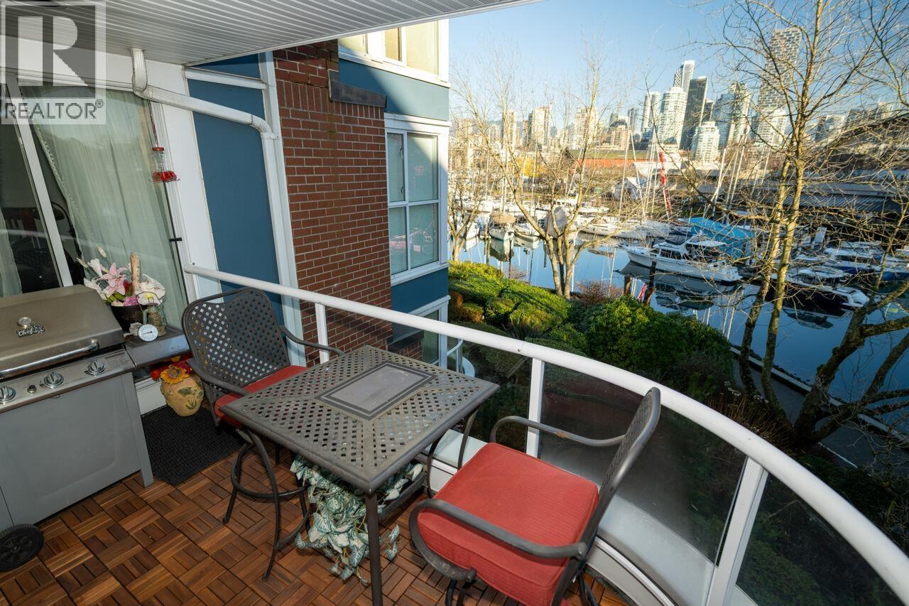 302 1502 Island Park Walk, Vancouver, British Columbia  V6H 3Z8 - Photo 29 - R3113017