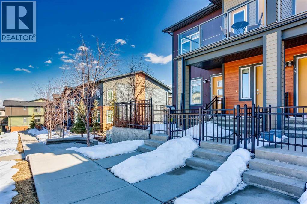175 Sage Bluff Circle Nw, Calgary, Alberta  T3R 1T5 - Photo 4 - A2298784