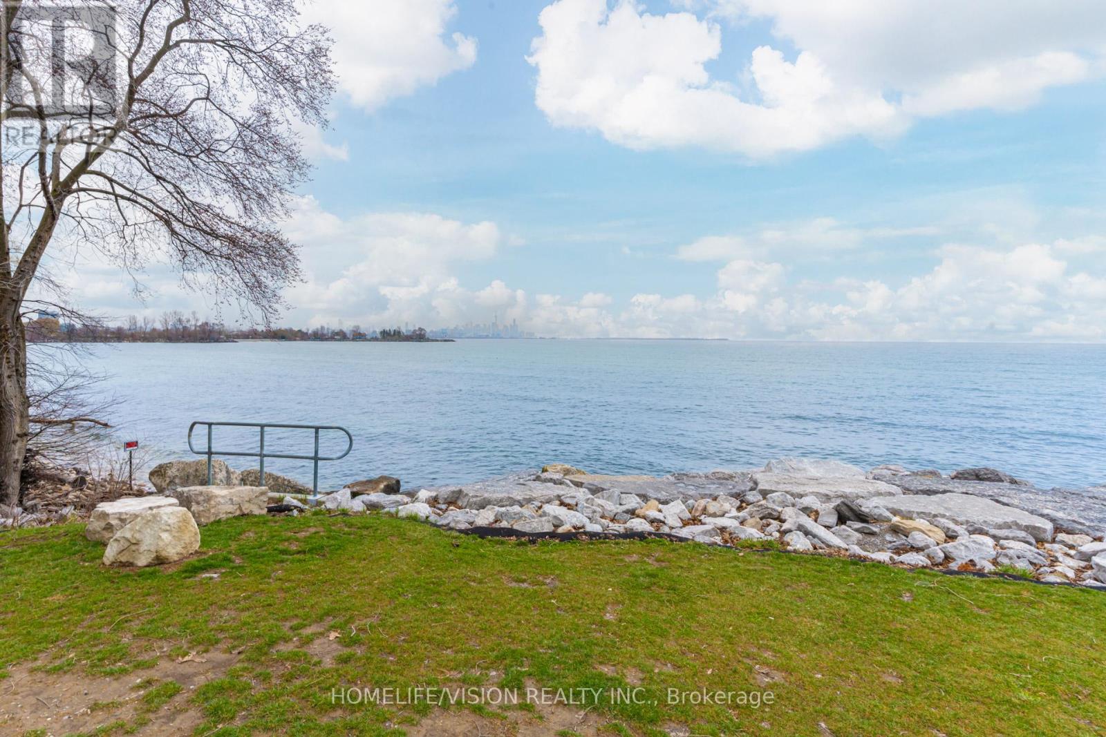 26 Miles Road, Toronto, Ontario  M8V 1V3 - Photo 38 - W13009674