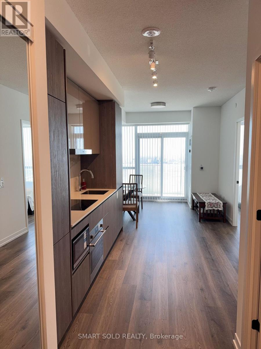 5611 - 8 Interchange Way, Vaughan, Ontario  L4K 0R2 - Photo 2 - N13015138