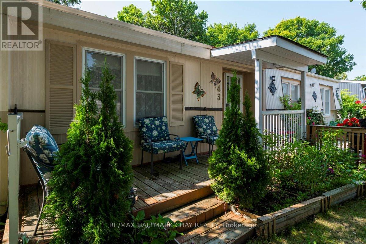 43 Linden Lane, Innisfil, Ontario  L9S 1P2 - Photo 2 - N13015168