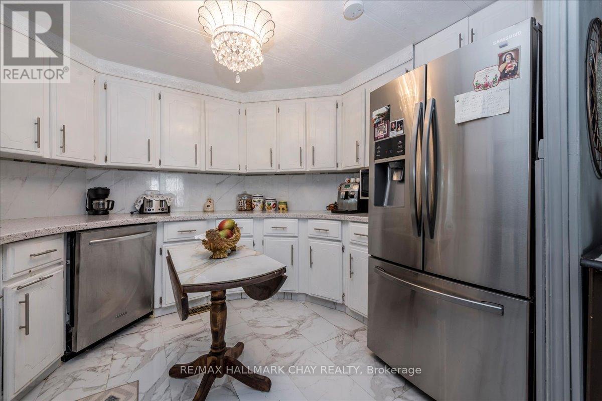 43 Linden Lane, Innisfil, Ontario  L9S 1P2 - Photo 8 - N13015168