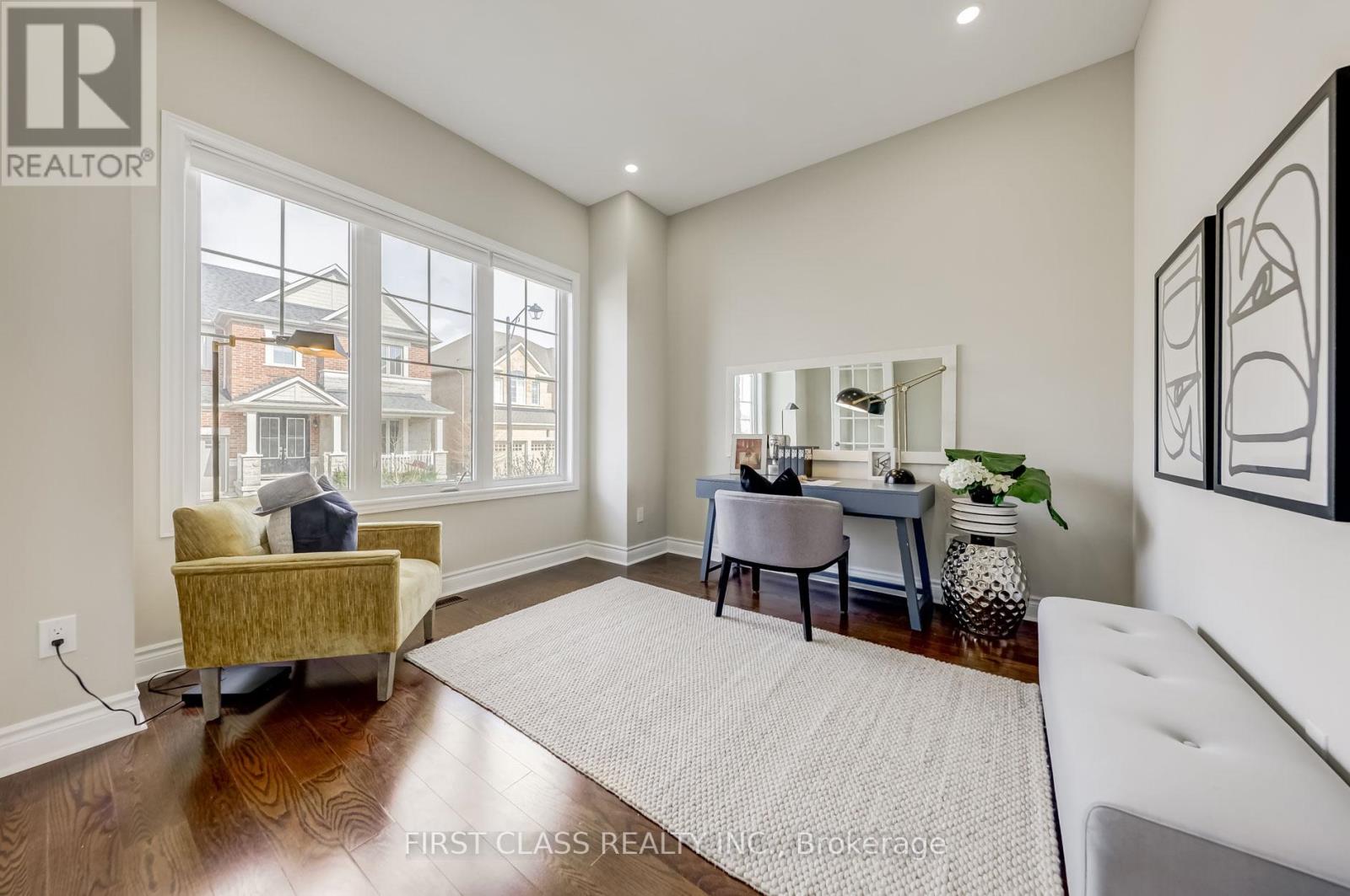 60 Match Point Court, Aurora, Ontario  L4G 3J1 - Photo 3 - N13015178