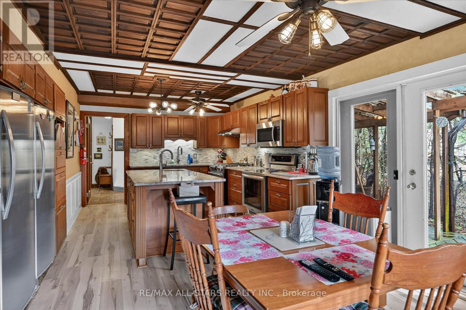 41 Cedar Crescent, Kawartha Lakes, Ontario  L0B 1K0 - Photo 14 - X12999912