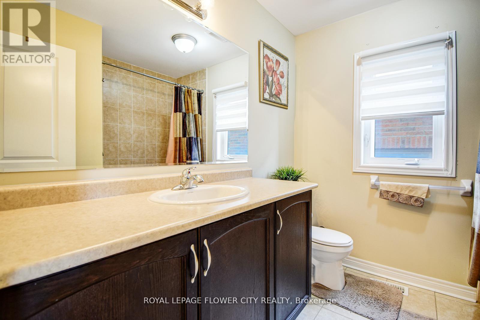 25 Padbury Trail, Brampton, Ontario  L7A 4V2 - Photo 29 - W13015160