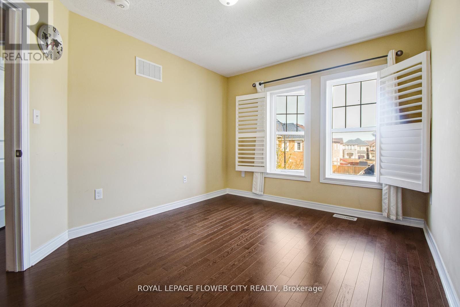 25 Padbury Trail, Brampton, Ontario  L7A 4V2 - Photo 31 - W13015160