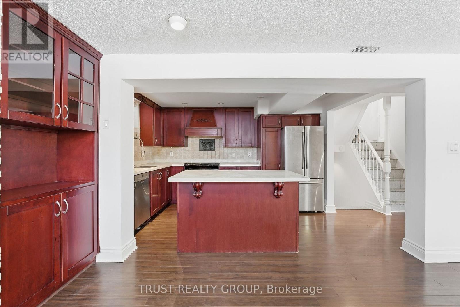 9 Del Ria Drive, Toronto, Ontario  M6L 1L9 - Photo 21 - W13015176