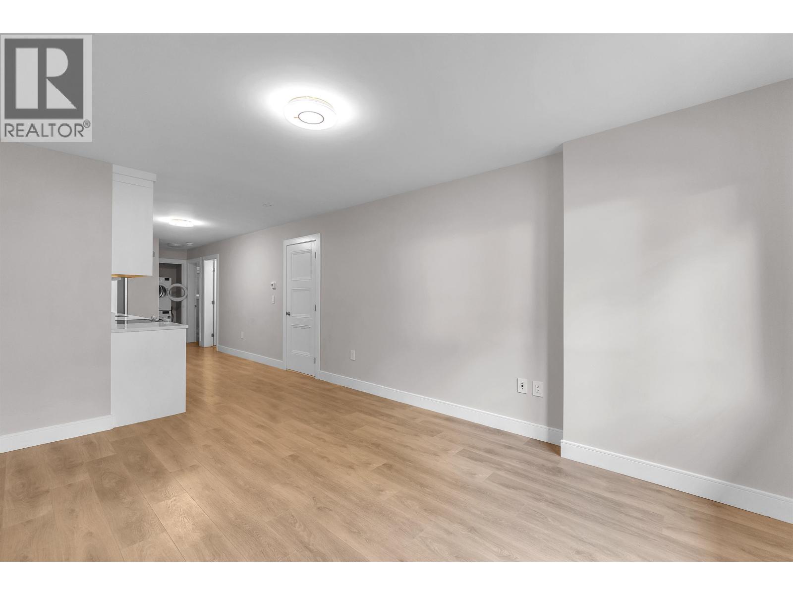 Ground Lvl 2240 Brookmount Avenue, Coquitlam, British Columbia  V3J 6V6 - Photo 3 - R3110847