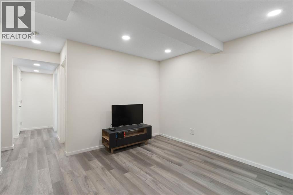 806 Walden Drive Se, Calgary, Alberta  T2X 2J3 - Photo 30 - A2301306