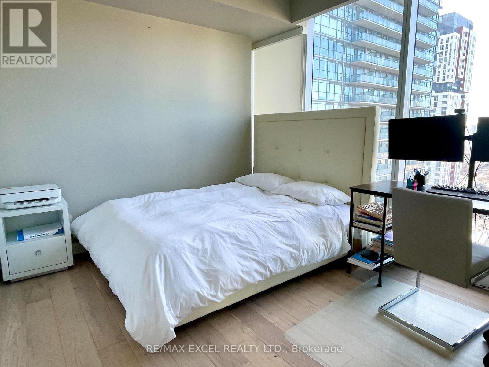 2704 - 295 Adelaide Street W, Toronto, Ontario  M5V 0L4 - Photo 11 - C13010430