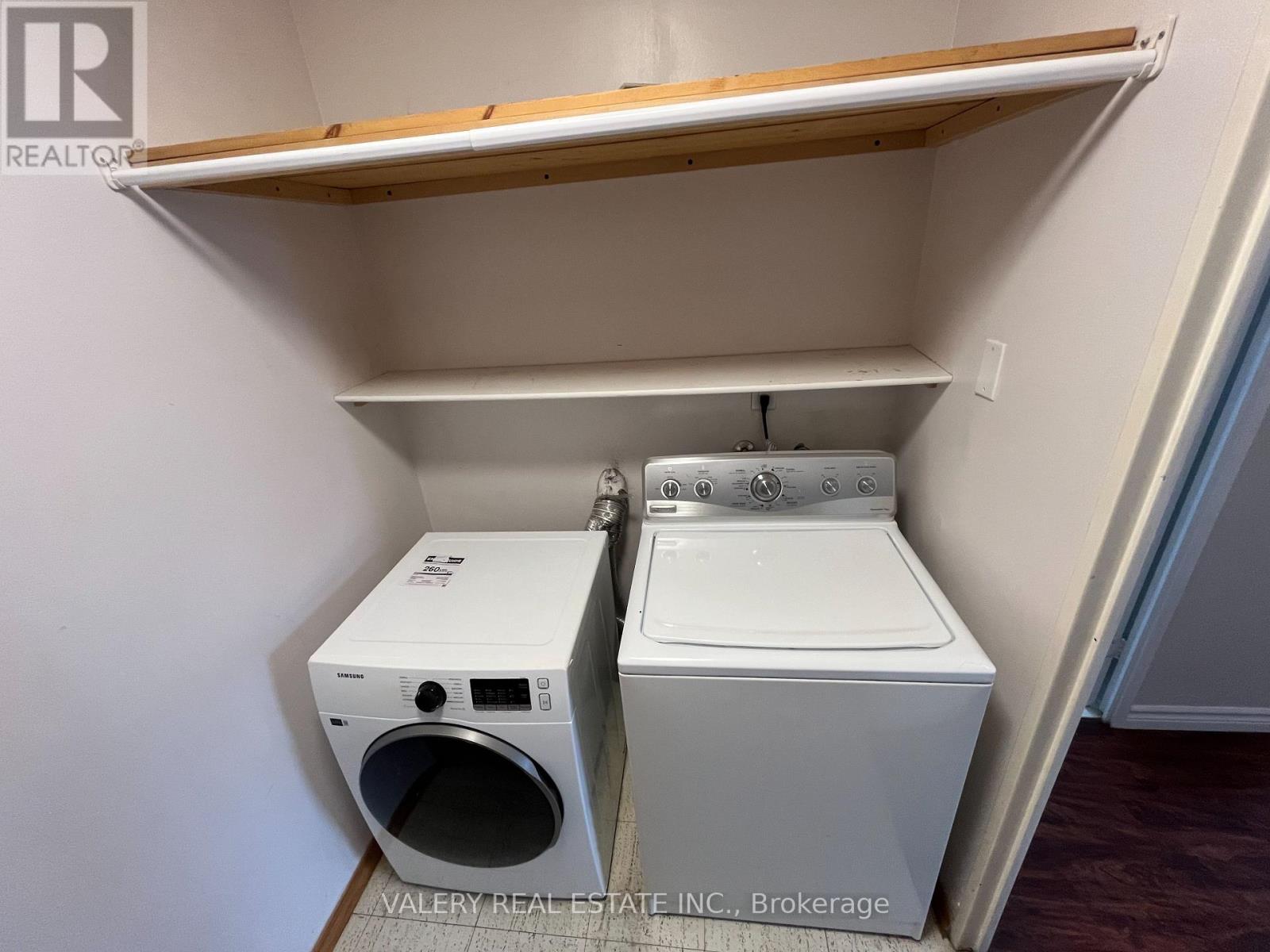 708 - 31 Four Winds Drive, Toronto, Ontario  M3J 1K9 - Photo 8 - W12826566