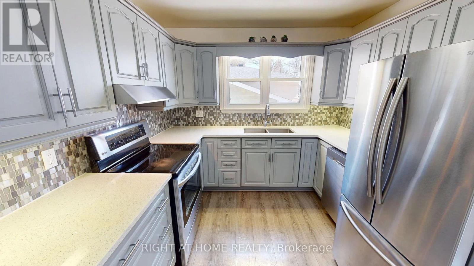 27 Shore Acres Boulevard, North Bay, Ontario  P1A 1B7 - Photo 14 - X12780784