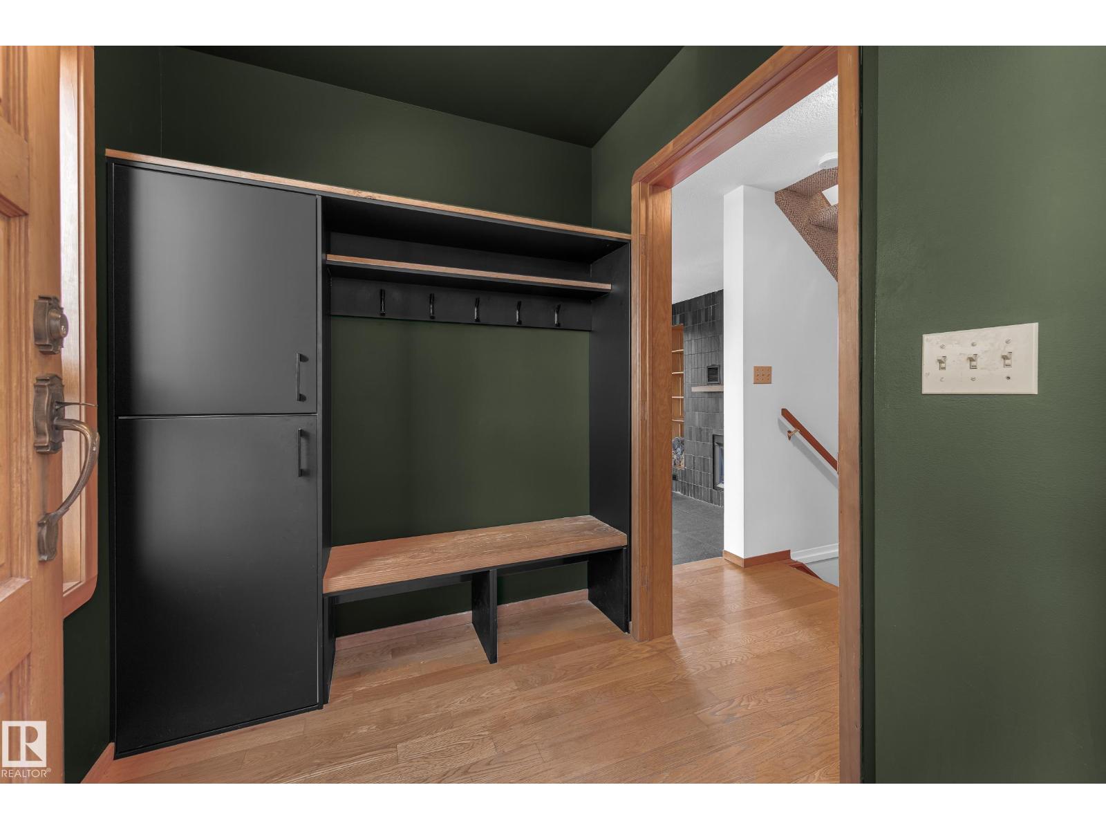 10251 77 St Nw, Edmonton, Alberta  T6A 3C4 - Photo 3 - E4482982