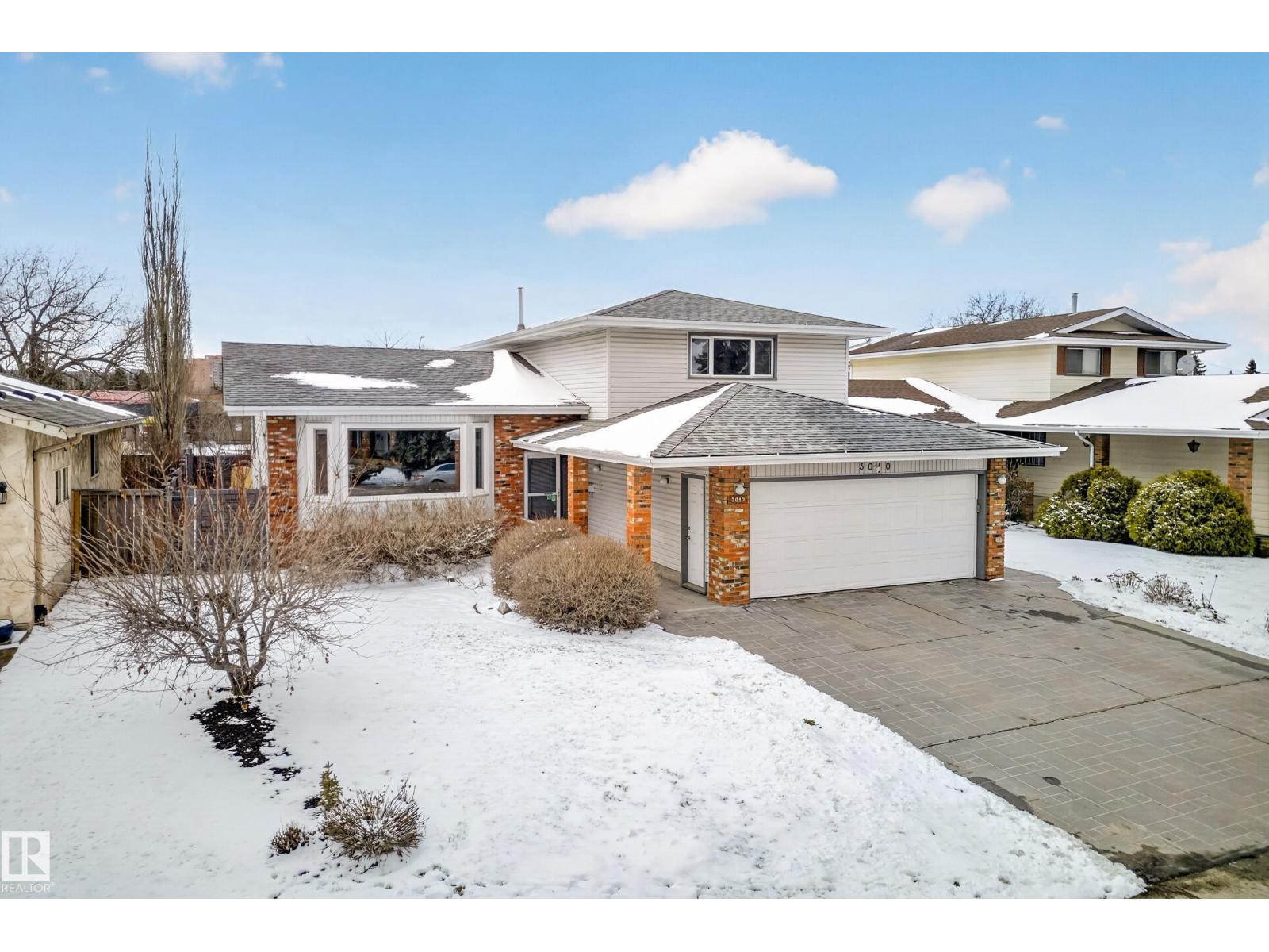 3010 105a St Nw, Edmonton, Alberta  T6J 3A5 - Photo 2 - E4482983