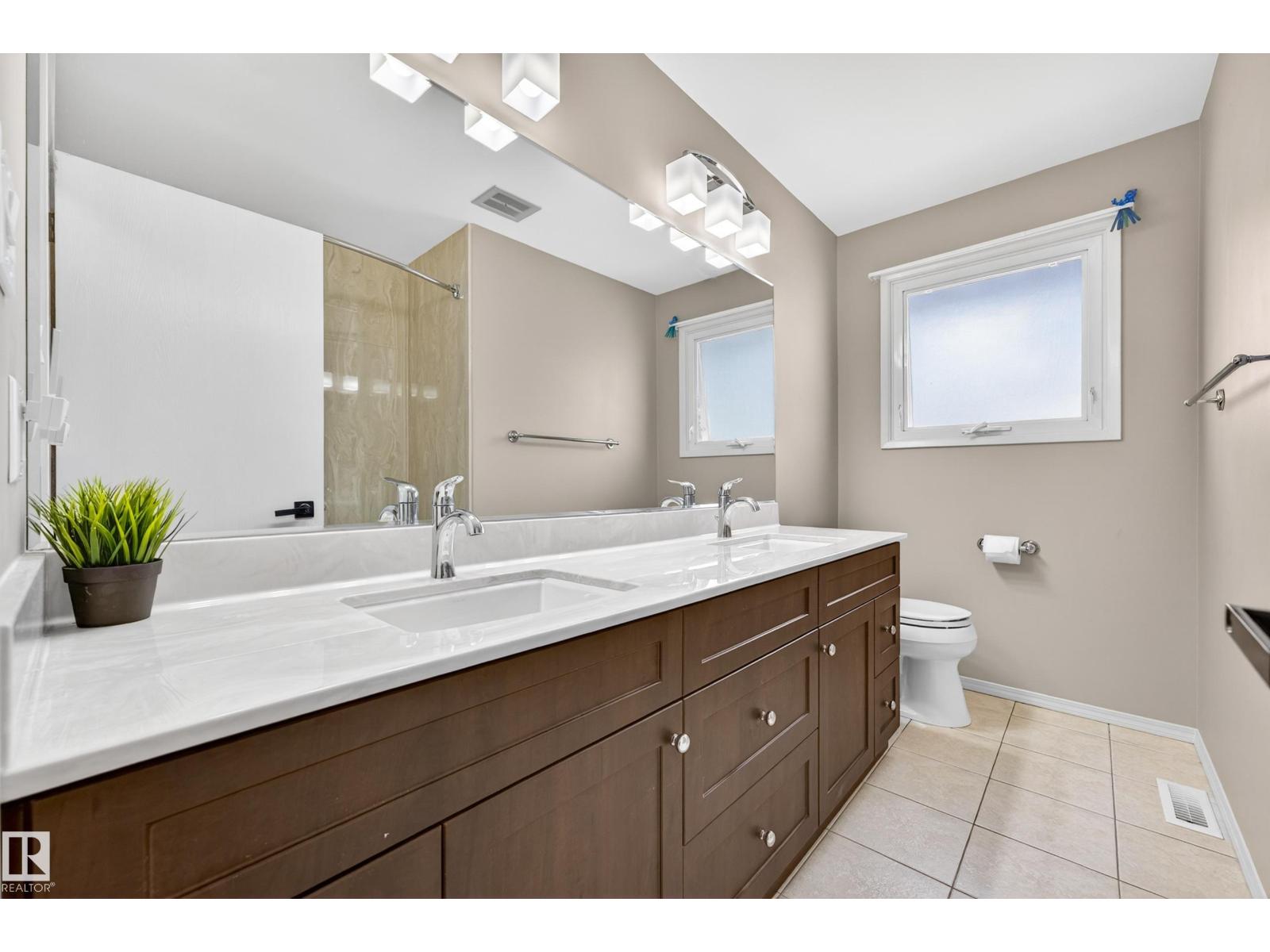 3010 105a St Nw, Edmonton, Alberta  T6J 3A5 - Photo 33 - E4482983