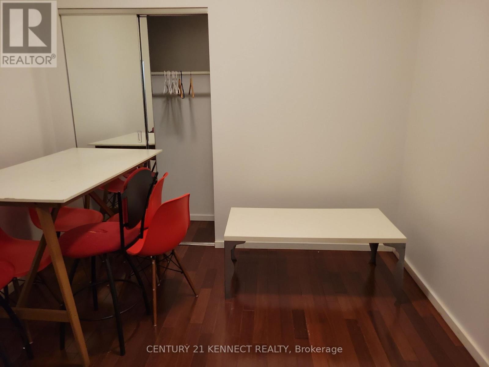 2nd Rear - 181 Augusta Avenue, Toronto, Ontario  M5T 2L4 - Photo 8 - C12925844