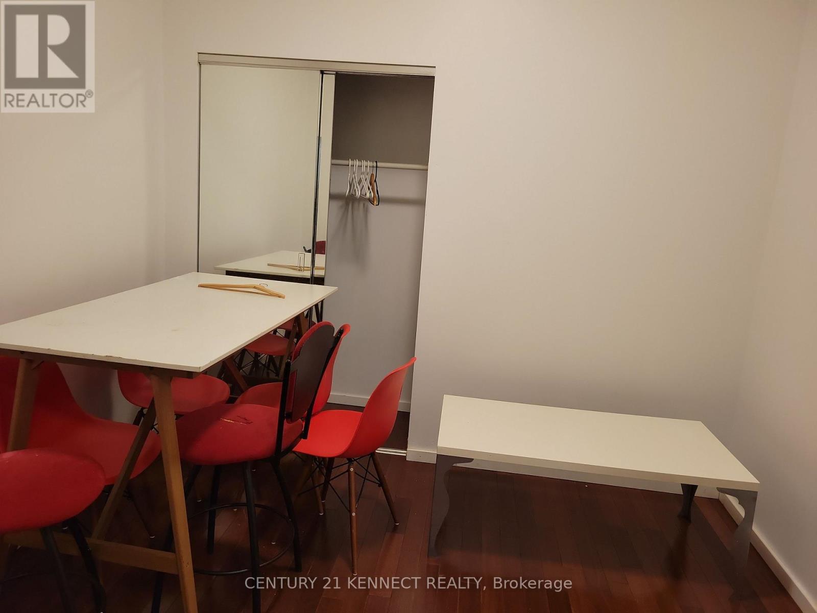 2nd Rear - 181 Augusta Avenue, Toronto, Ontario  M5T 2L4 - Photo 5 - C12925844