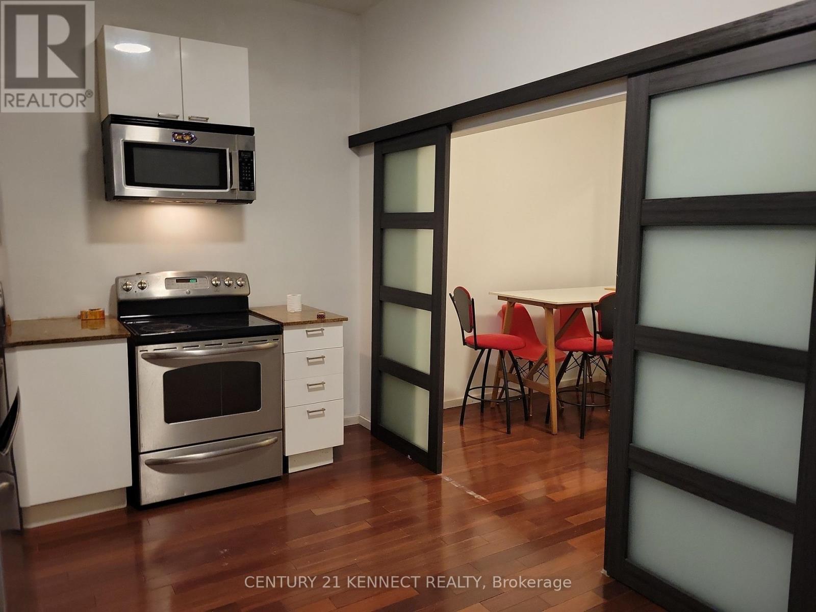 2nd Rear - 181 Augusta Avenue, Toronto, Ontario  M5T 2L4 - Photo 4 - C12925844