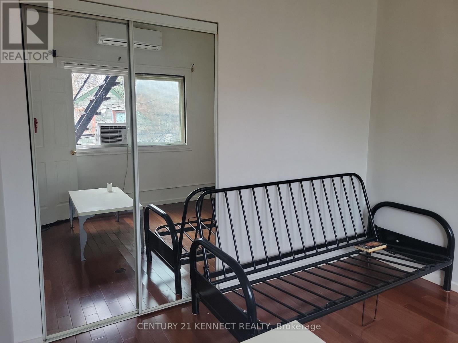 2nd Rear - 181 Augusta Avenue, Toronto, Ontario  M5T 2L4 - Photo 15 - C12925844