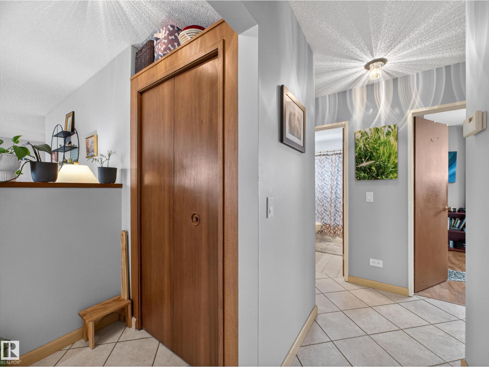 9310 165 St Nw, Edmonton, Alberta  T5R 2S4 - Photo 35 - E4482694