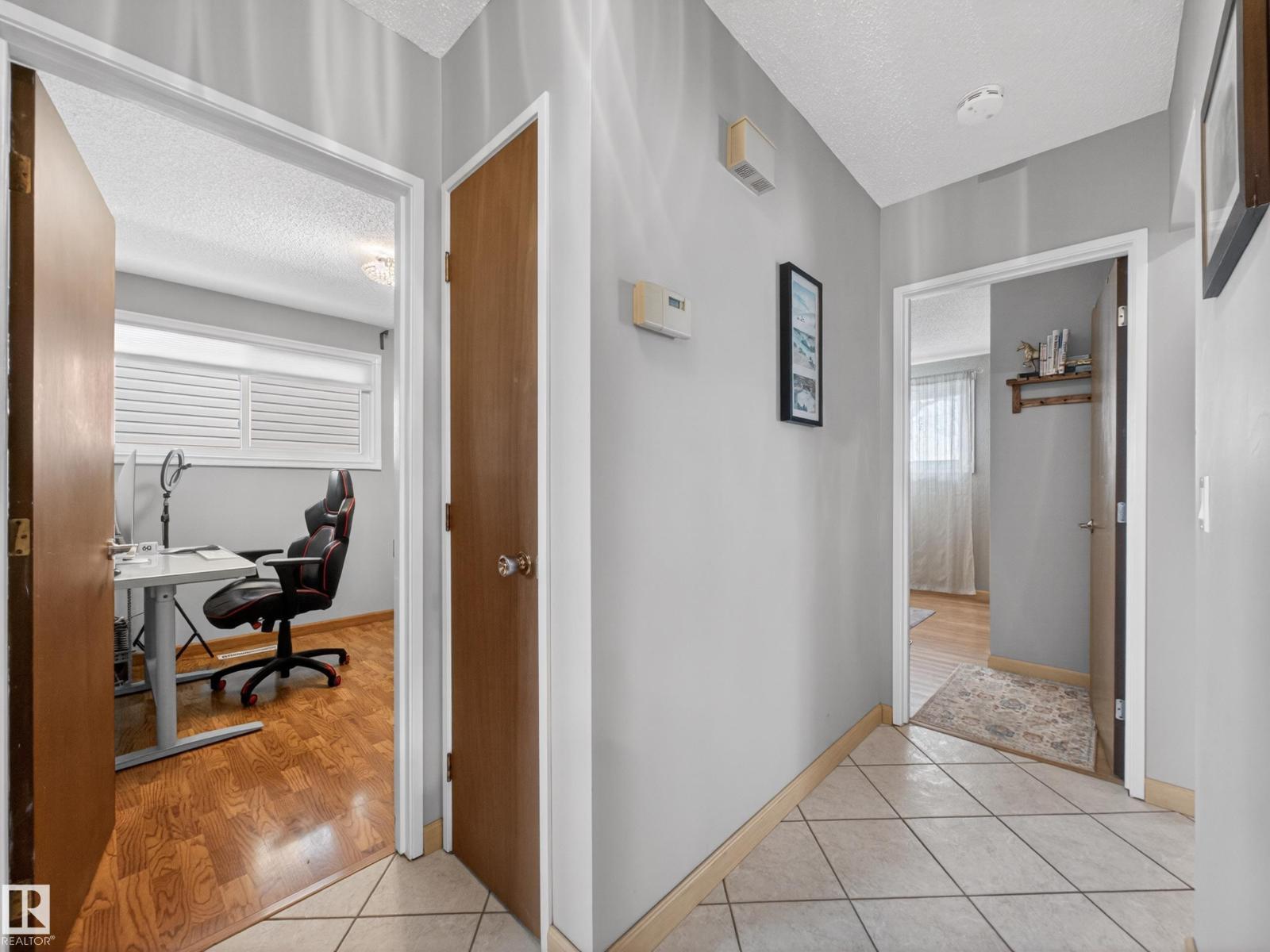 9310 165 St Nw, Edmonton, Alberta  T5R 2S4 - Photo 25 - E4482694