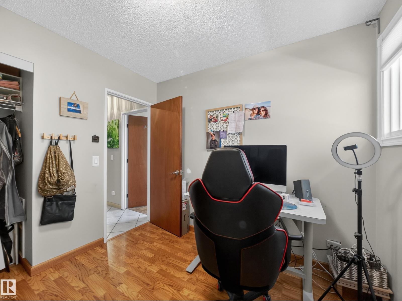 9310 165 St Nw, Edmonton, Alberta  T5R 2S4 - Photo 30 - E4482694